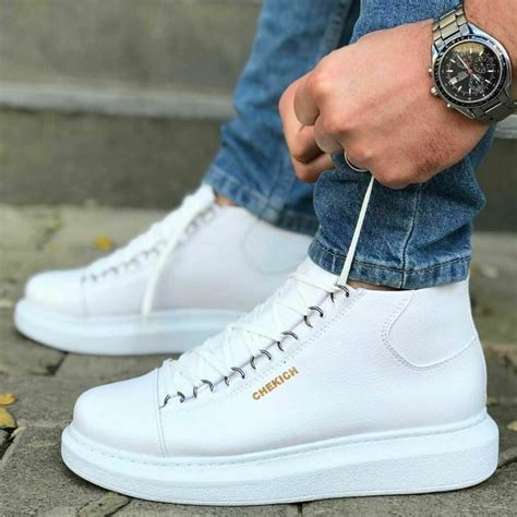 white sneakers fashion designers.